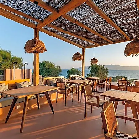 Akre - Designed For Adults Naxos City